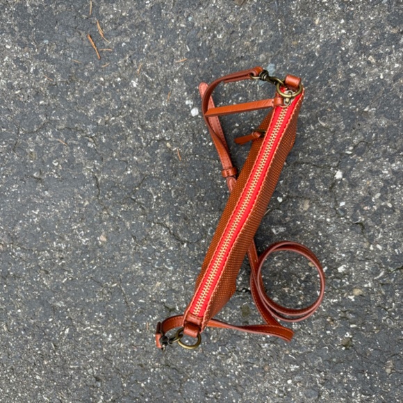 Universal Threads Faux Brown Leather Crossbody - Picture 3 of 5